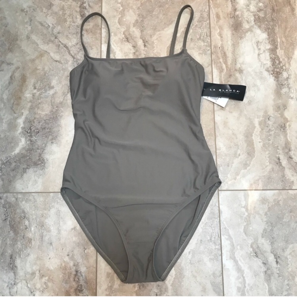 NWT La Blanca swimsuit